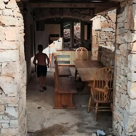 Primitivo Bay Hvar
